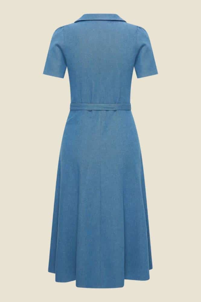 Very Cherry Revers Dress Lights Denim Indigo - La Vie en Rose Damesmode