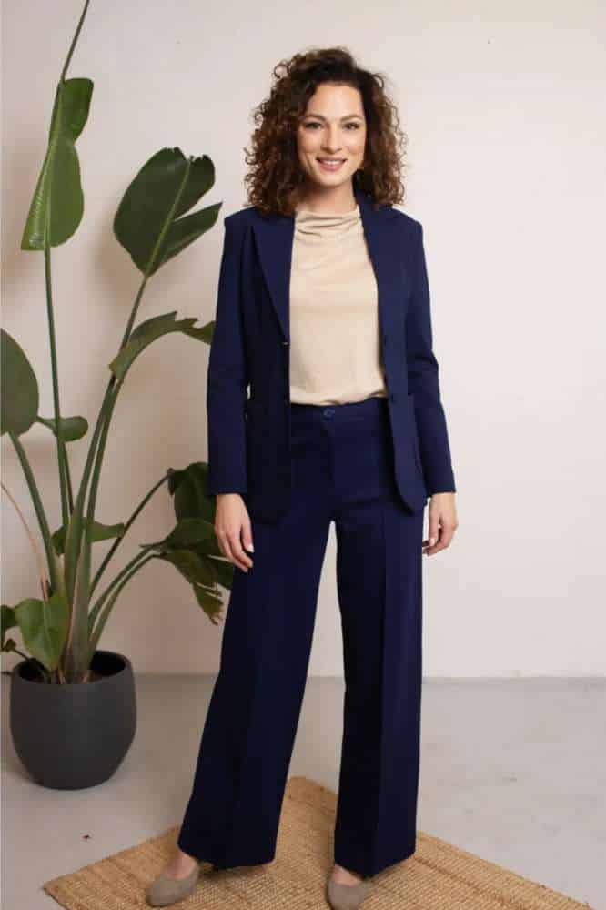 Very Cherry Taylor Pants Navy Punty - La Vie en Rose Damesmode