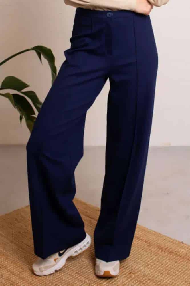 Very Cherry Taylor Pants Navy Punty - La Vie en Rose Damesmode