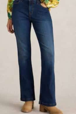 White Stuff Harriet Bootcut Jeans Mid Denim - La Vie en Rose Damesmode