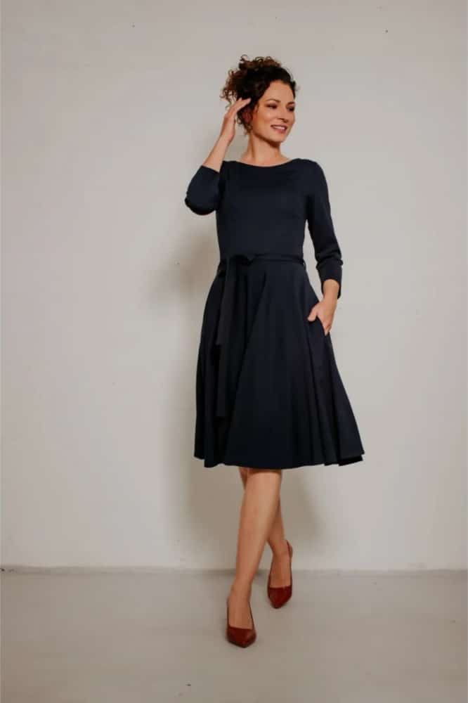 Very Cherry Ballerina Dress Navy Punty- La Vie en Rose Damesmode