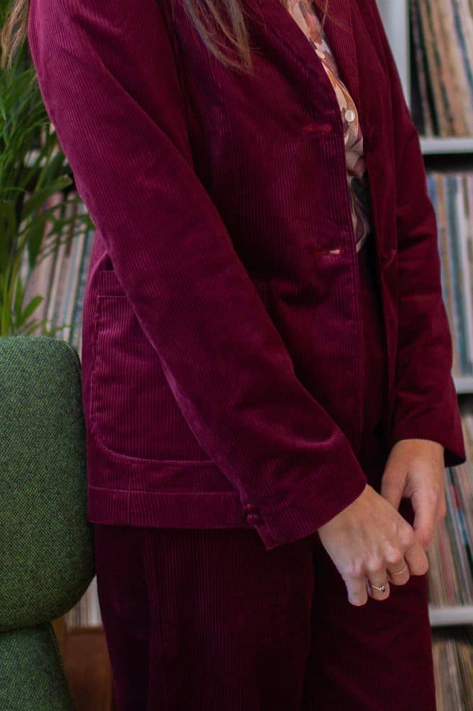 Very Cherry Blazer Corduroy Granate Red - La Vie en Rose Damesmode