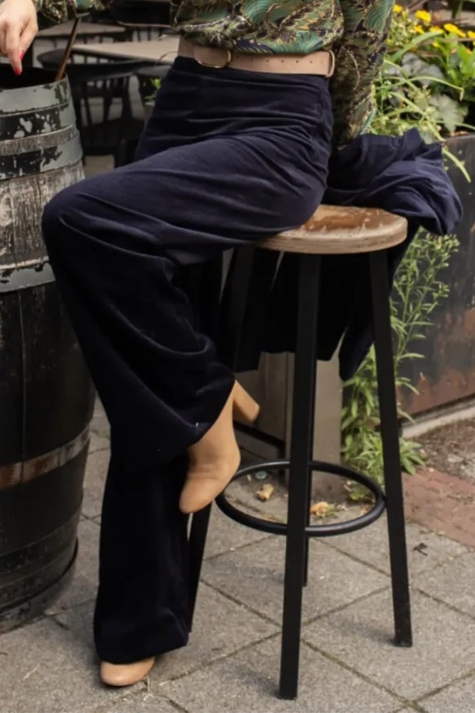 Very Cherry Marlene Pants Corduroy Marino - La Vie en Rose Damesmode