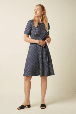 King Louie Betty Dress Blizzy Mazarine - La Vie en Rose Damesmode