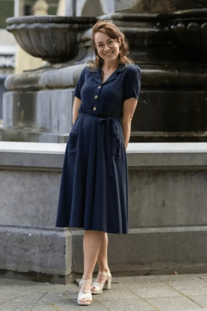 Very Cherry Revers Dress Midi Linnen Marino (1)