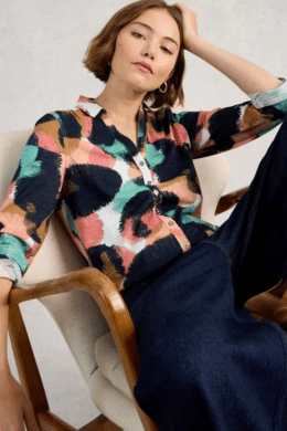 White Stuff Annie Jersey Shirt Navy Print - La Vie en Rose Damesmode