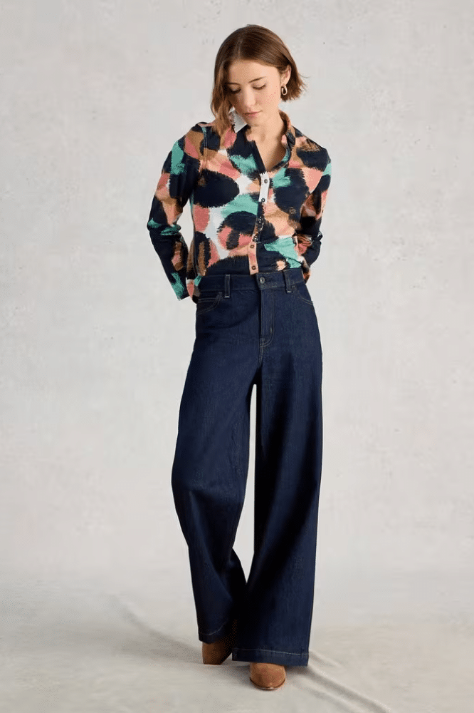 White Stuff Annie Jersey Shirt Navy Print - La Vie en Rose Damesmode